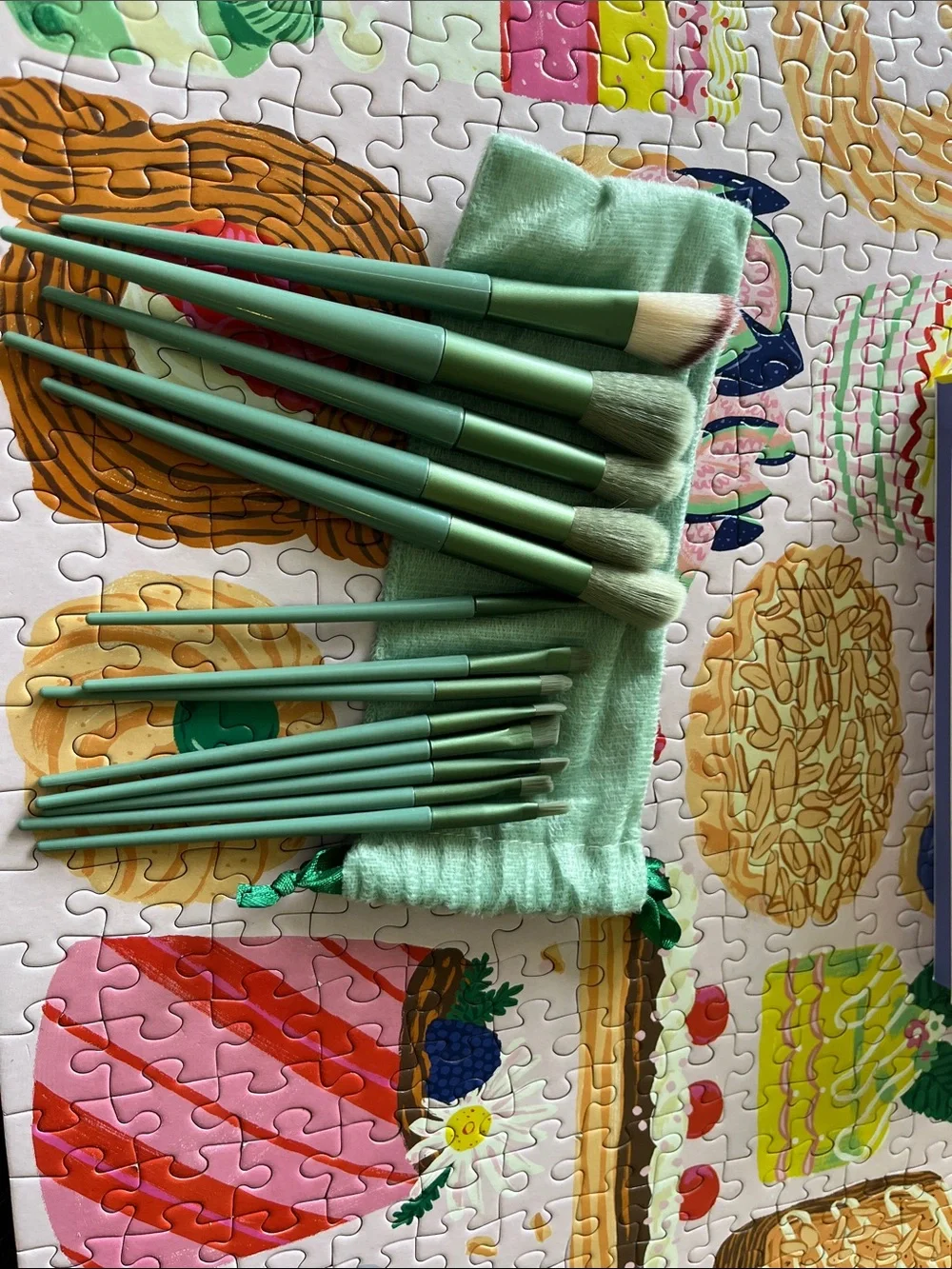 Mint Green Makeup Brush Set with Pouch - Unbranded